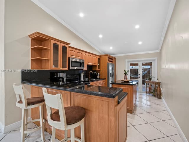 6536 NW 197th Ln, Hialeah FL 33015 - Hialeah, FL - Photo 7