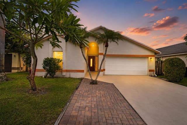 1296 Waterway Cove Drive, Wellington FL 33414 - Wellington, FL - Photo 2