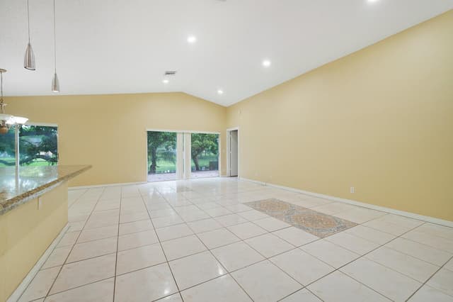 1296 Waterway Cove Drive, Wellington FL 33414 - Wellington, FL - Photo 4