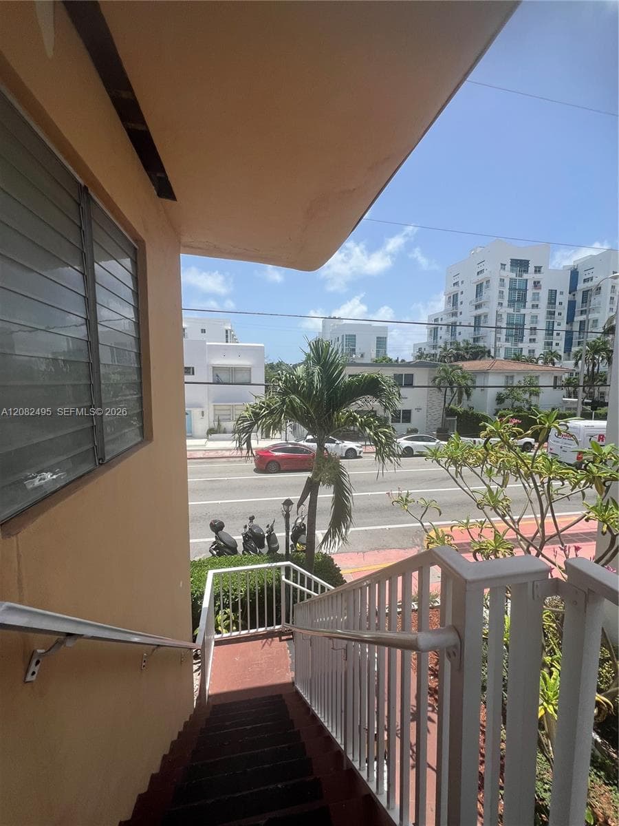 7720 Harding Ave # 8, Miami Beach FL 33141