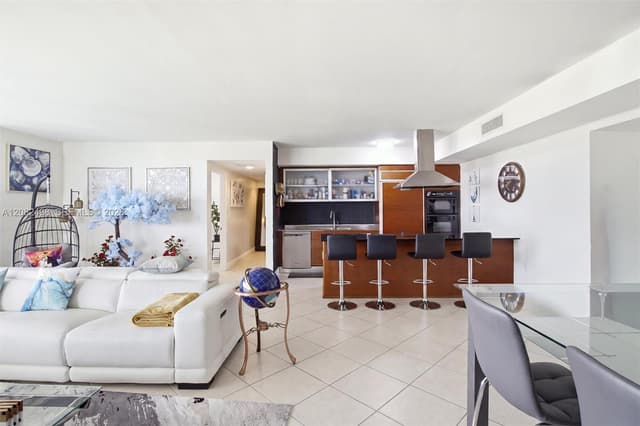 1850 S Ocean Dr # 2305, Hallandale Beach FL 33009 - Hallandale Beach, FL - Photo 5