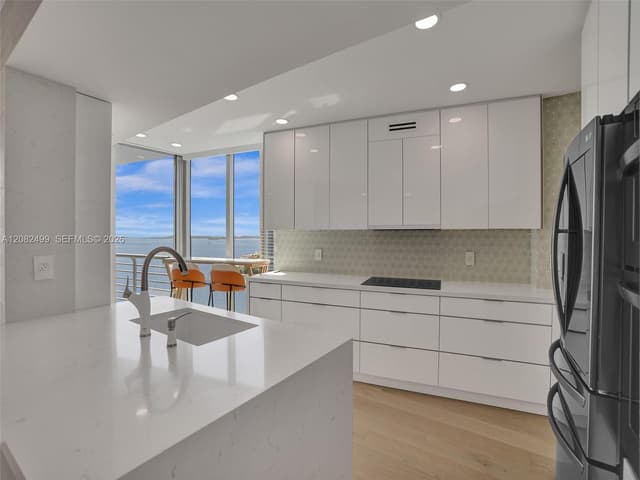 325 S Biscayne Blvd # 1423, Miami FL 33131 - Miami, FL - Photo 7