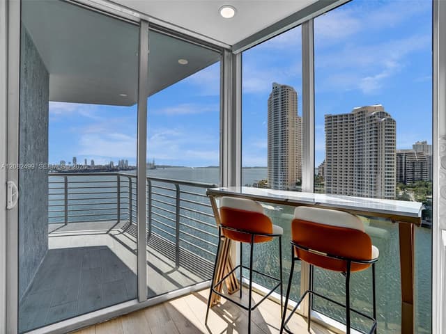 325 S Biscayne Blvd # 1423, Miami FL 33131 - Miami, FL - Photo 5