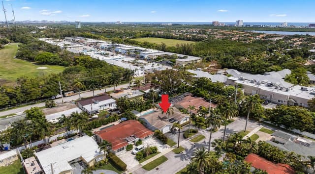 1243 GARFIELD Street, Hollywood FL 33019 - Hollywood, FL - Photo 2