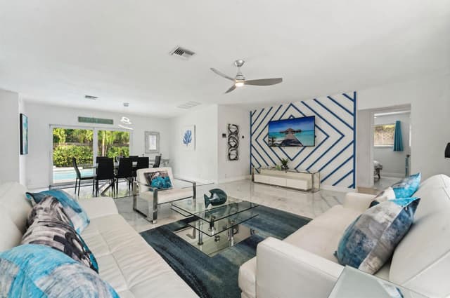 1243 GARFIELD Street, Hollywood FL 33019 - Hollywood, FL - Photo 3