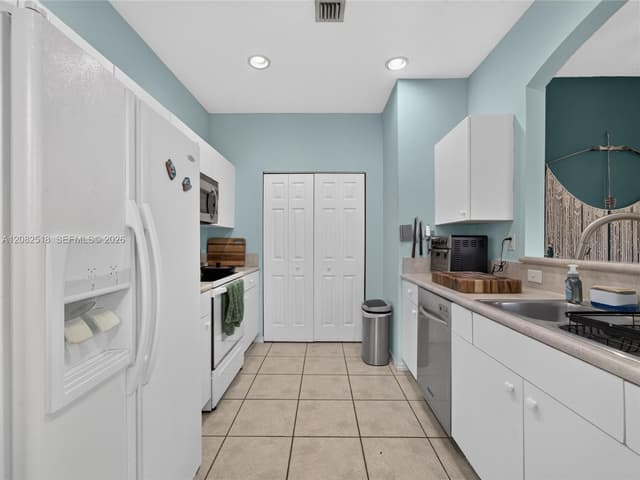 1030 NE 42nd Ter, Homestead FL 33033 - Homestead, FL - Photo 7