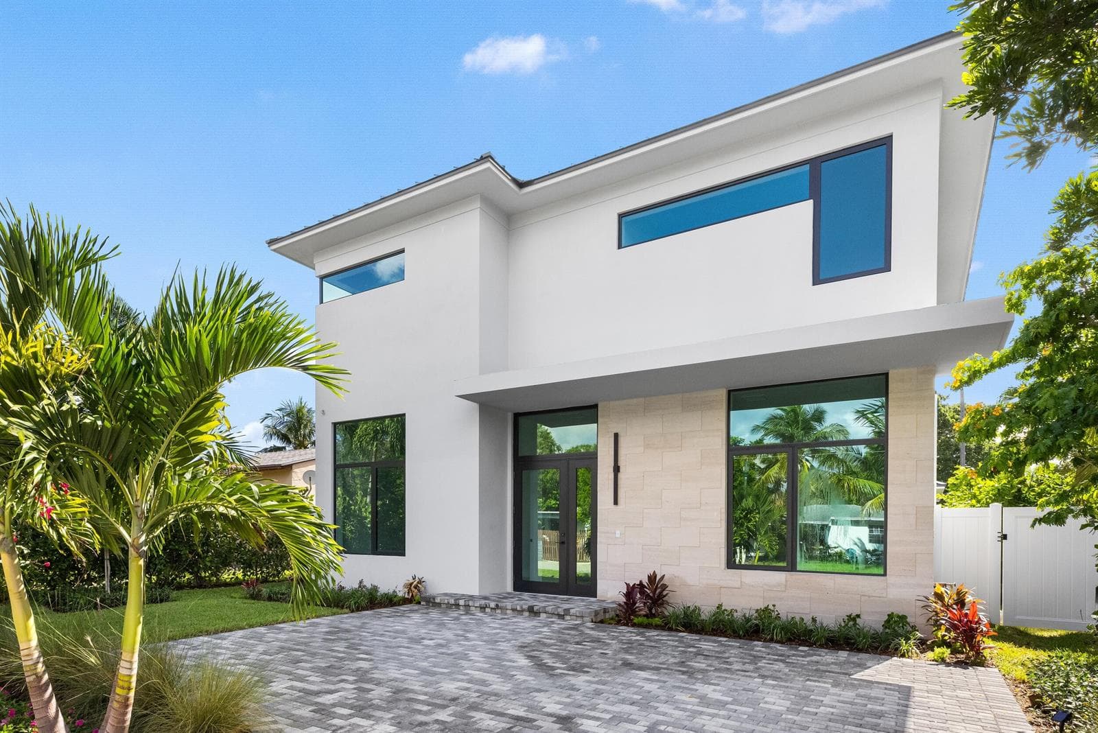 827 SE 2nd Avenue, Delray Beach FL 33483