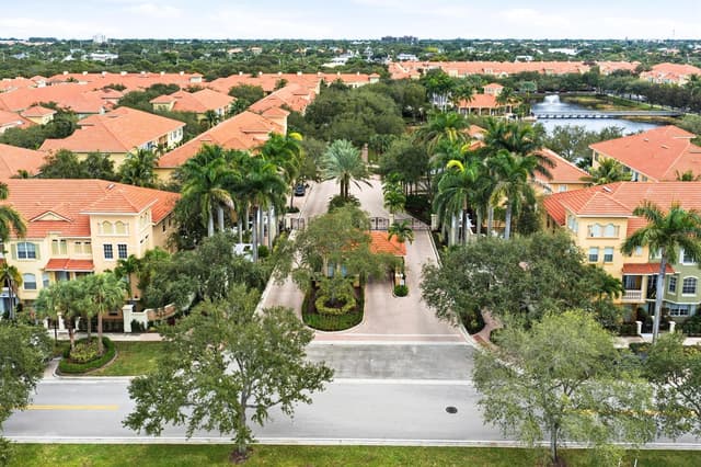 2486 SAN PIETRO Circle, Palm Beach Gardens FL 33410 - Palm Beach Gardens, FL - Photo 5