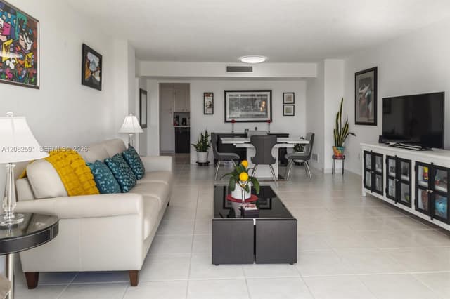 2841 NE 163rd St # 402, North Miami Beach FL 33160 - North Miami Beach, FL - Photo 4