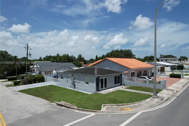 5941 Coral Way, Miami FL 33155 - Miami, FL - Photo 5