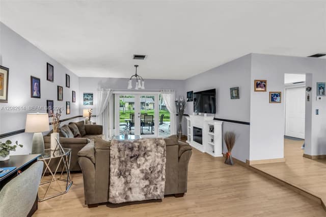 11804 SW 54th St, Cooper City FL 33330 - Cooper City, FL - Photo 3
