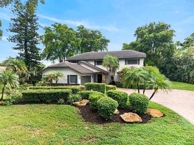 7100 E Cypresshead Drive E, Parkland FL 33067 - Parkland, FL - Photo 2