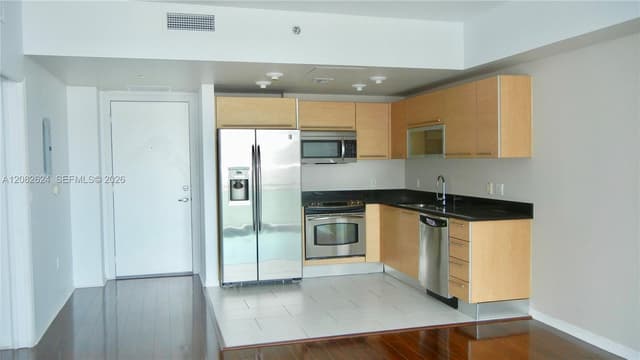 951 Brickell Ave # 2509, Miami FL 33131 - Miami, FL - Photo 2