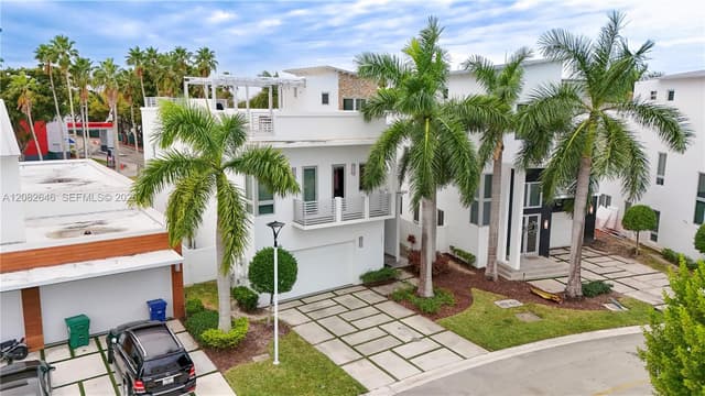 8340 NW 33 Terrace, Doral FL 33122 - Doral, FL - Photo 3