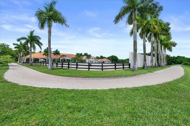 5625 140th Avenue S, Wellington FL 33449 - Wellington, FL - Photo 3