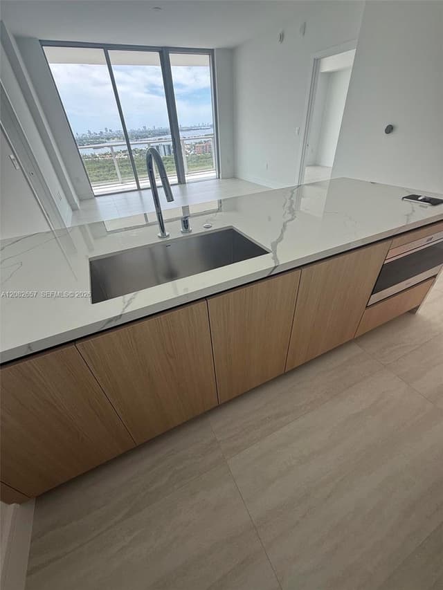 2411 Laguna Circle # 2703, North Miami FL 33181 - North Miami, FL - Photo 4