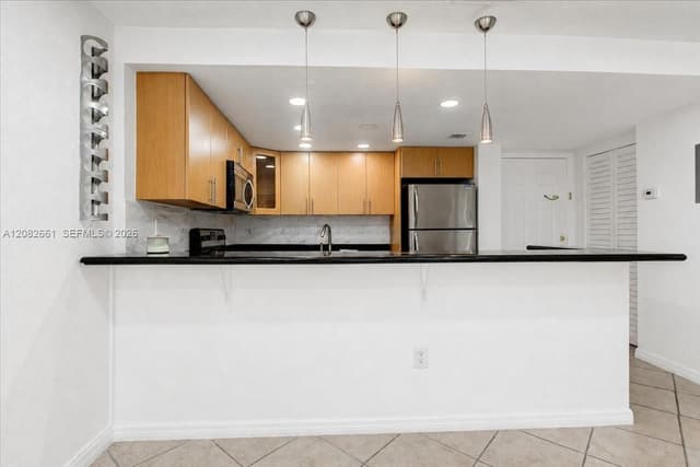 1975 Normandy Dr # 303, Miami Beach FL 33141 - Miami Beach, FL - Photo 7