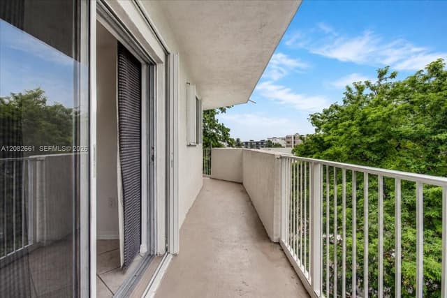 1975 Normandy Dr # 303, Miami Beach FL 33141 - Miami Beach, FL - Photo 4