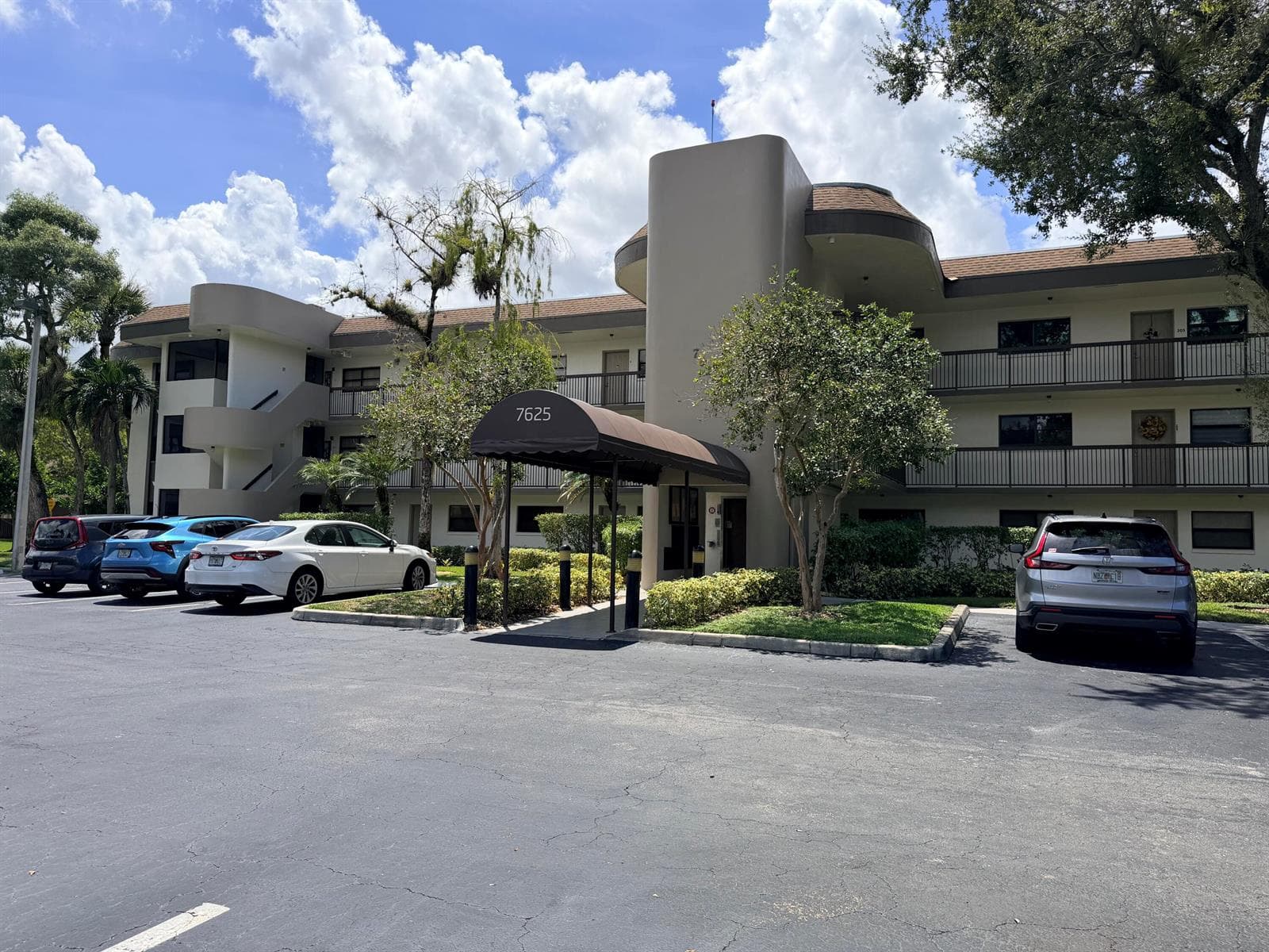7625 NW 79th Avenue Unit 107, Tamarac FL 33321