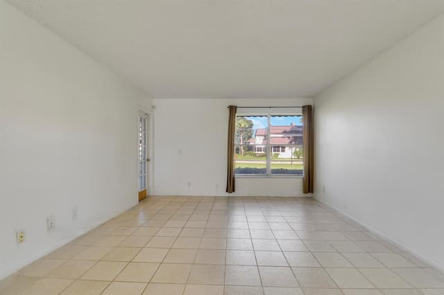 12008 POINCIANA Boulevard # 108, Royal Palm Beach FL 33411 - Royal Palm Beach, FL - Photo 7