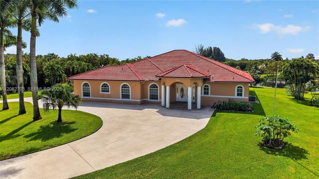 6110 SW 190th Ave, Southwest Ranches FL 33332 - Southwest Ranches, FL - Photo 2