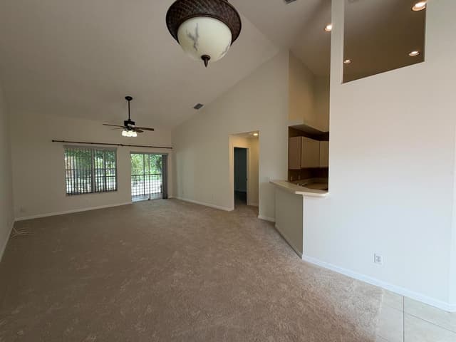 302 Muirfield Court, Jupiter FL 33458 - Jupiter, FL - Photo 2