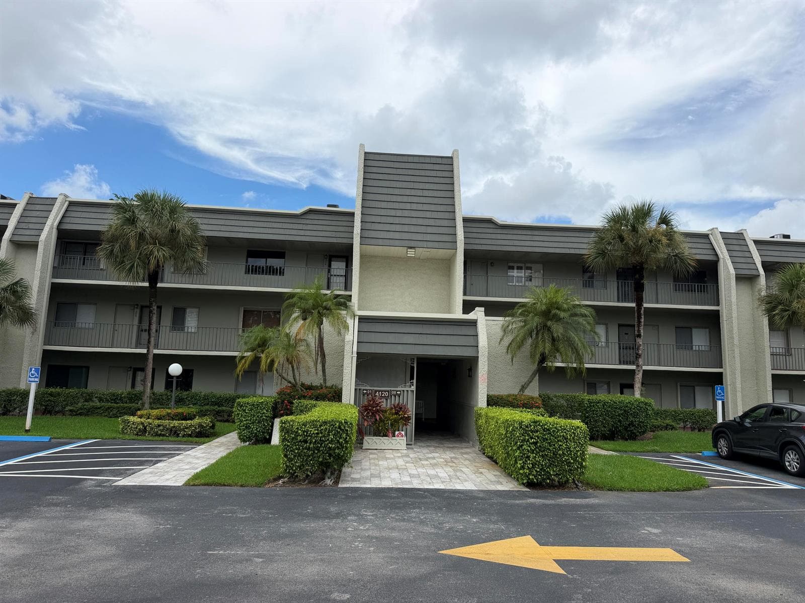 4120 Tivoli Court # 208, Lake Worth FL 33467 - Lake Worth, FL - Photo 1