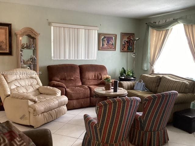 4915 NW 47th Ter, Tamarac FL 33319 - Tamarac, FL - Photo 6