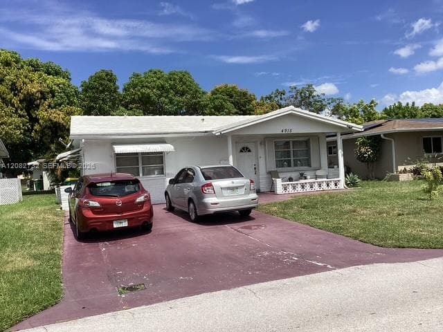 4915 NW 47th Ter, Tamarac FL 33319 - Tamarac, FL - Photo 4