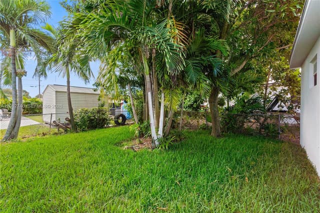 1274 NW 55th Ter, Miami FL 33142 - Miami, FL - Photo 5