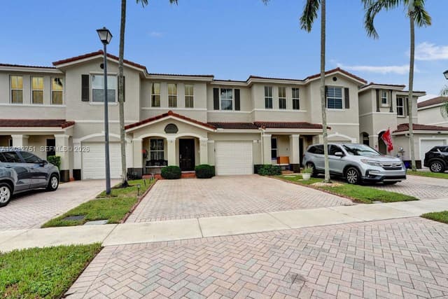 220 Riverwalk Cir, Sunrise FL 33326 - Sunrise, FL - Photo 2