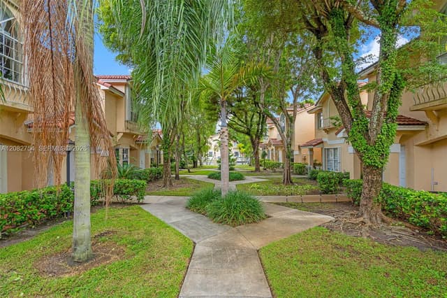 15261 SW 111th St, Miami FL 33196 - Miami, FL - Photo 2