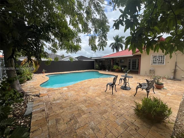 13253 NW 7th Ter, Miami FL 33182 - Miami, FL - Photo 5