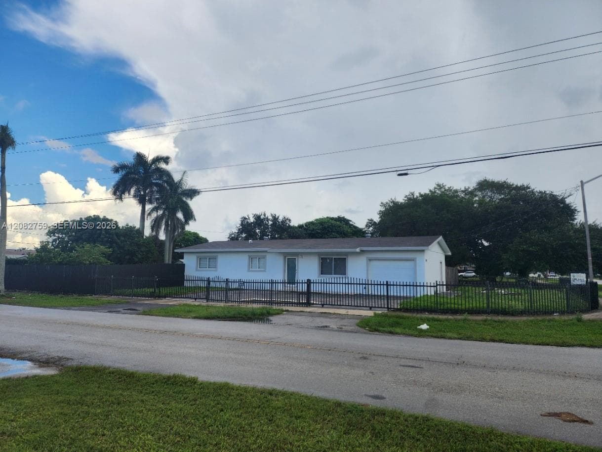 771 NW 15th St, Homestead FL 33030