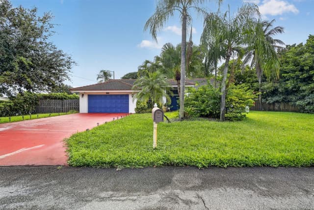 1770 EMILIO Lane, Palm Springs FL 33406 - Palm Springs, FL - Photo 2