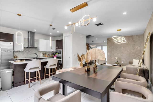 10545 NW 63rd Ter, Doral FL 33178 - Doral, FL - Photo 3