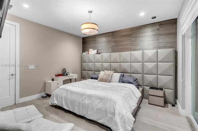 10545 NW 63rd Ter, Doral FL 33178 - Doral, FL - Photo 5