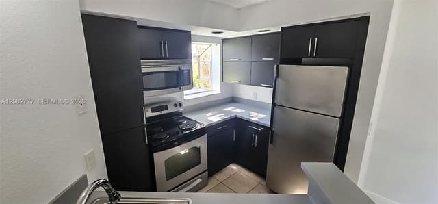 3380 N Pinewalk Dr N # 1111, Margate FL 33063 - Margate, FL - Photo 2
