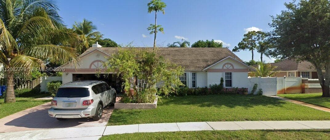 110 Hemingway Ct, Royal Palm Beach FL 33411 - Royal Palm Beach, FL - Photo 1