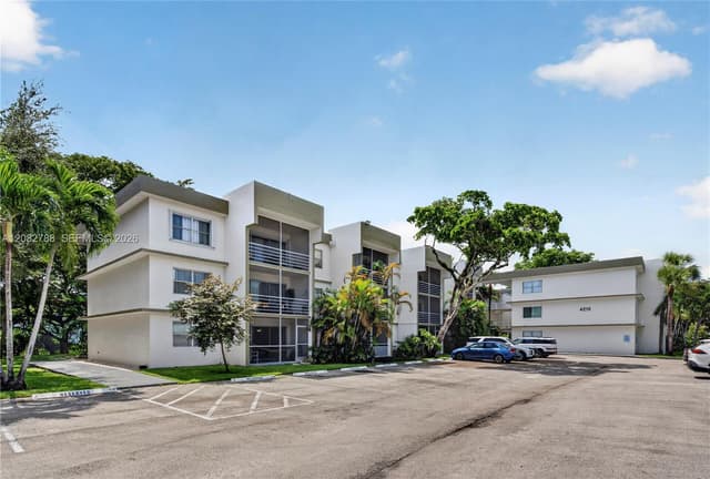 4215 N University Dr # 115, Sunrise FL 33351 - Sunrise, FL - Photo 2