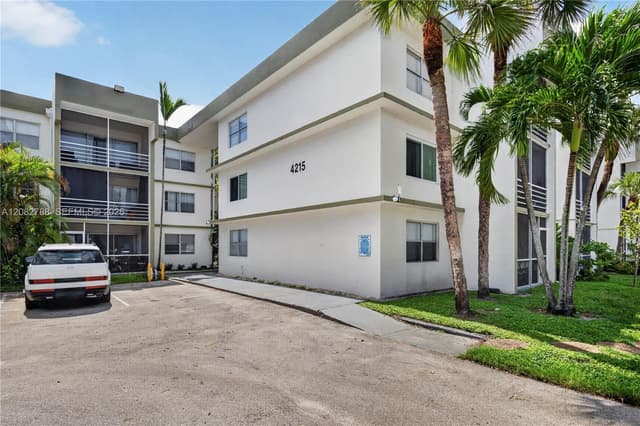4215 N University Dr # 115, Sunrise FL 33351 - Sunrise, FL - Photo 3