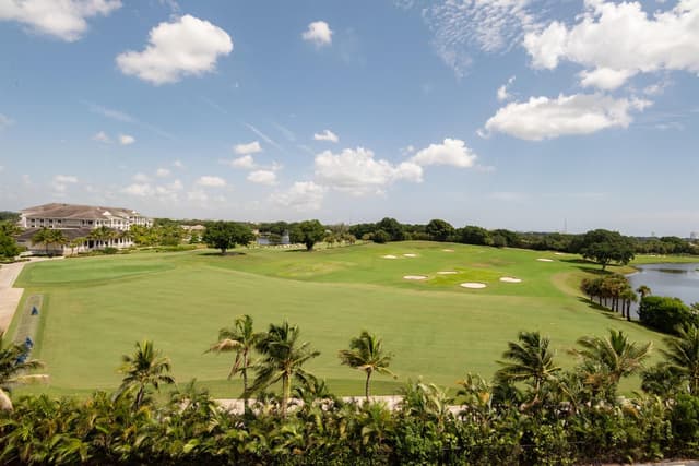 2000 PRESIDENTIAL Way # 603, West Palm Beach FL 33401 - West Palm Beach, FL - Photo 2