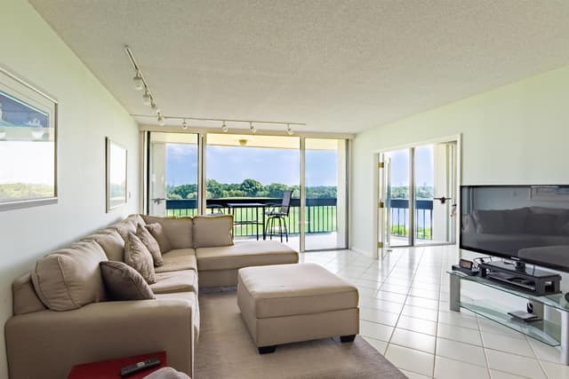2000 PRESIDENTIAL Way # 603, West Palm Beach FL 33401 - West Palm Beach, FL - Photo 7