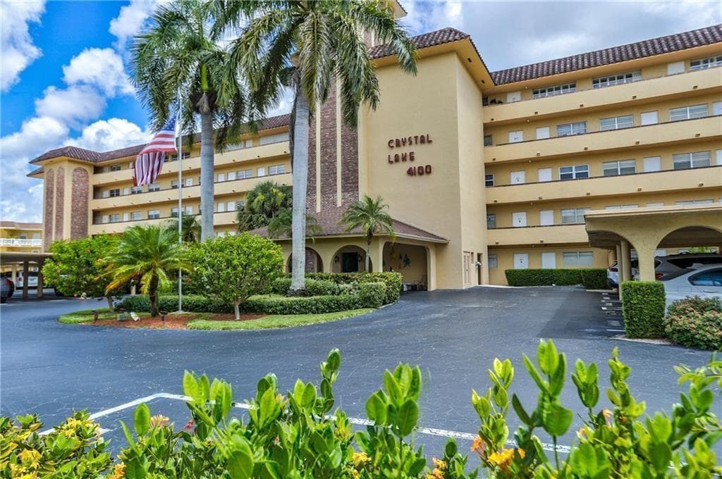 4100 CRYSTAL LAKE Drive # 110, Deerfield Beach FL 33064 - Deerfield Beach, FL - Photo 1