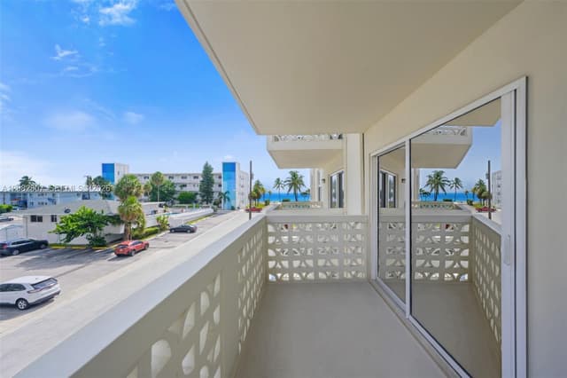 1901 S Ocean Dr # 303, Hollywood FL 33019 - Hollywood, FL - Photo 5