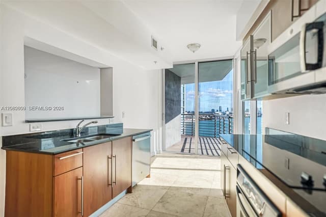325 NE Biscayne Blvd # 1923, Miami FL 33131 - Miami, FL - Photo 7