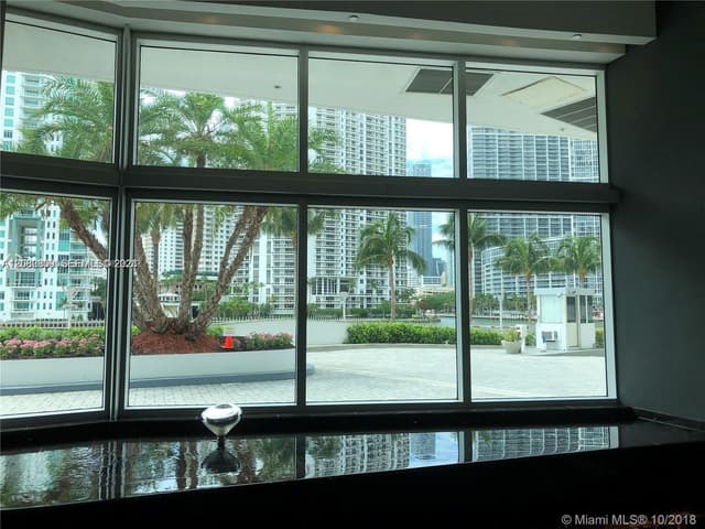 325 NE Biscayne Blvd # 1923, Miami FL 33131 - Miami, FL - Photo 3