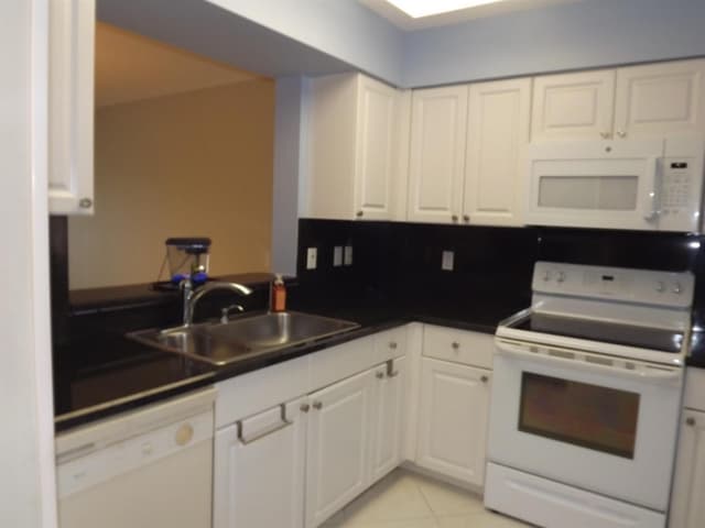 6112 Huntwick Terrace # 205, Delray Beach FL 33484 - Delray Beach, FL - Photo 7