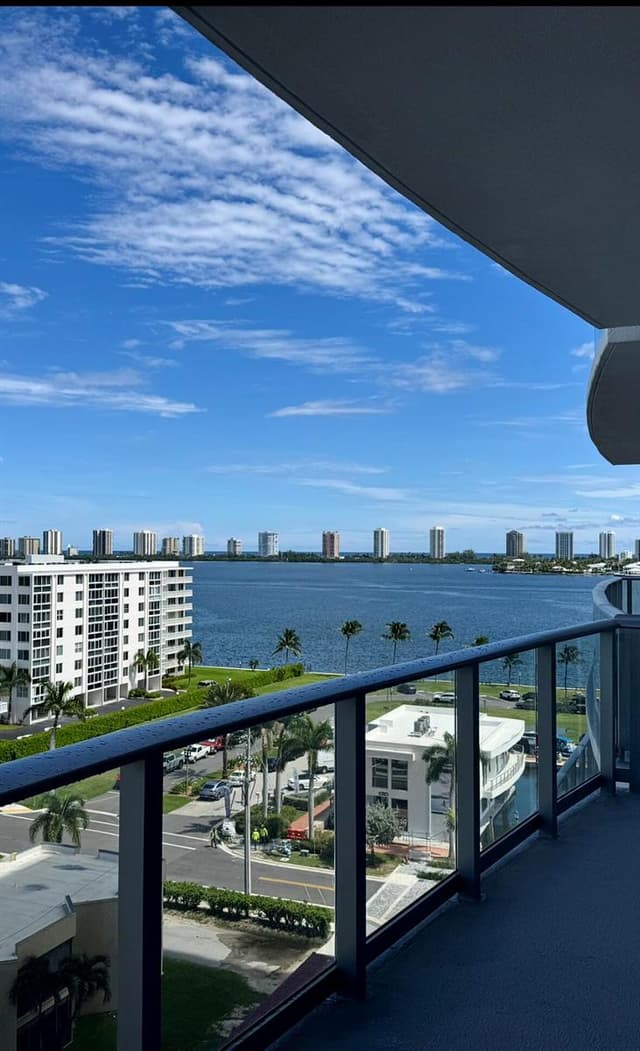 220 Lake Shore Drive # 813, Lake Park FL 33403 - Lake Park, FL - Photo 5