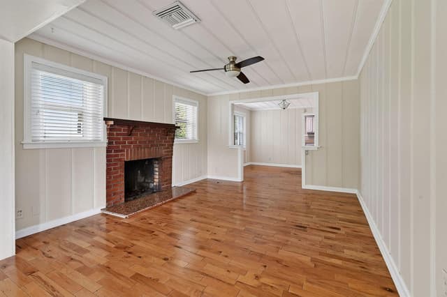 411 Evergreen Drive, Lake Park FL 33403 - Lake Park, FL - Photo 5